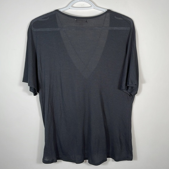 SILENCE + NOISE Tee - Picture 4 of 5